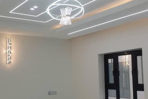 شقة للبيع في بيت بوس – صنعاء قرب سما مول