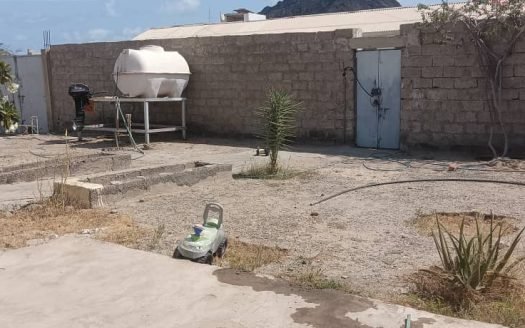 للبيع في البريقة كود النمر شارع شبام