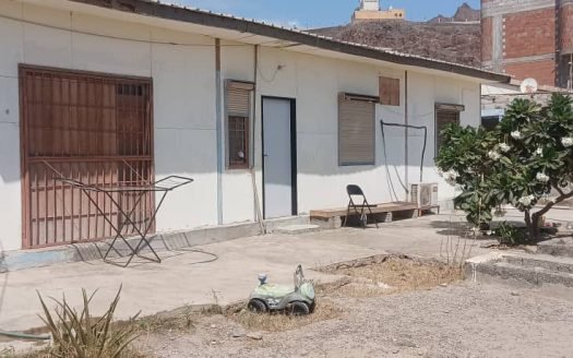 للبيع في البريقة كود النمر شارع شبام