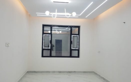 شقة فاخرة للبيع في صنعاء – بيت بوس قرب سما مول بمساحة 215 متر