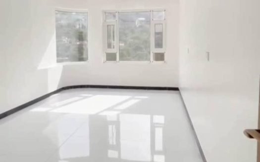 شقة فاخرة للبيع في صنعاء – حدة شارع الخمسين قرب شركة واي