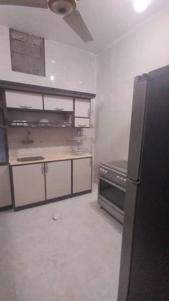 شقة مفروشة لوكس للإيجار في المنصورة – شارع الخمسين قريب البيرق مول | YemenKey