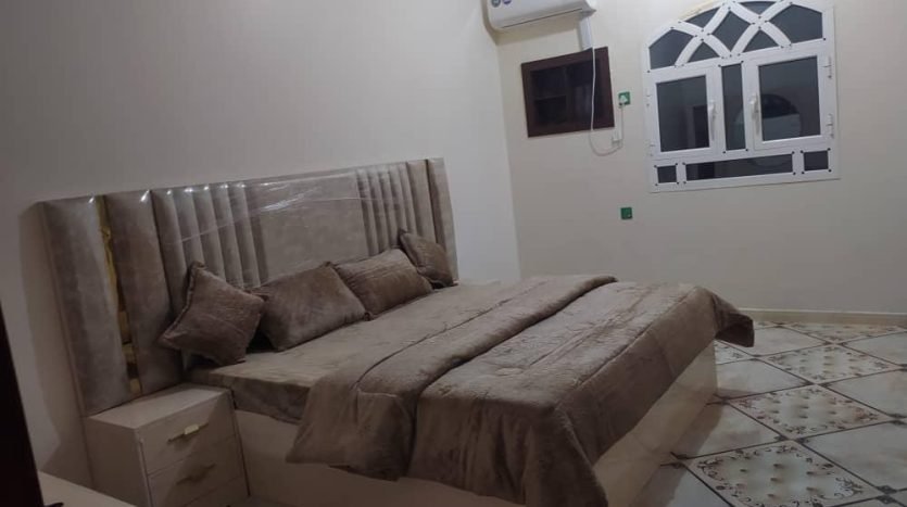 4 شقق مفروشة جديدة للإيجار في الممدارة الجديدة – عدن YemenKey
