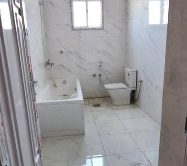 فيلا راقية بإطلالة بحرية خلابة في منطقة حجيف – تشطيب لوكس وتصميم عصري