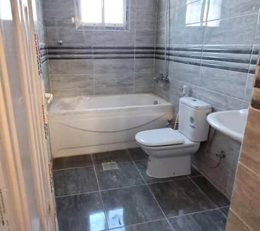 فيلا راقية بإطلالة بحرية خلابة في منطقة حجيف – تشطيب لوكس وتصميم عصري