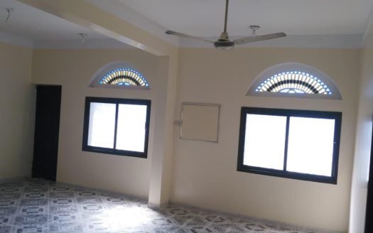 فيلا للبيع في عدن – الإنشاءات